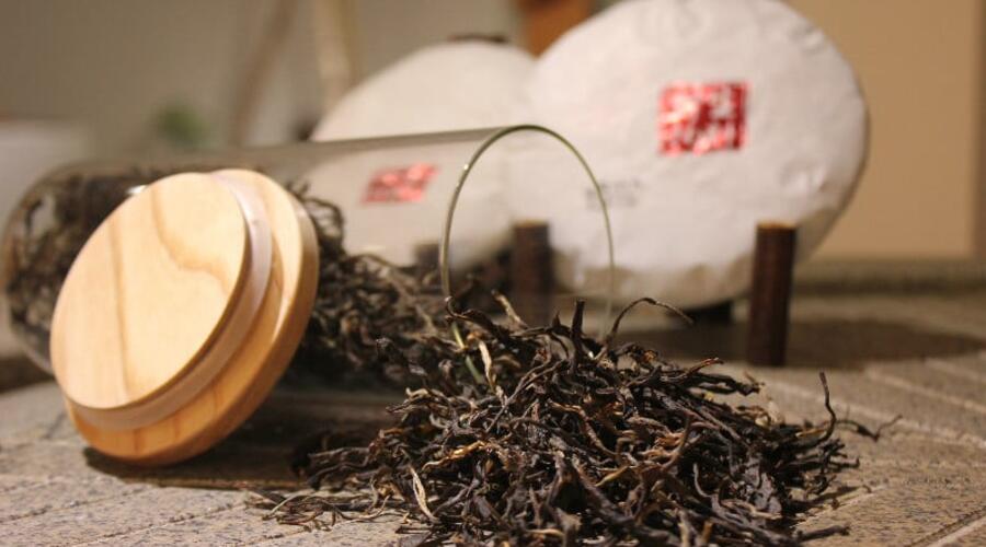 Ферментация чайных листьев